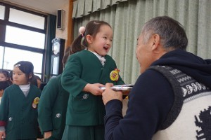 お誕生日のプレゼント嬉しいね♪