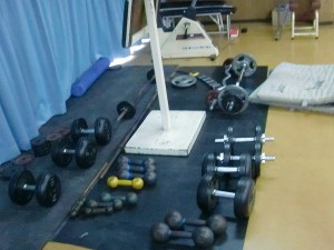 消防署の中にはトレーニングの器具がたくさんありました。消防士さんたちはいつでも力をだせるよう身体を鍛えているんですね！